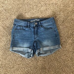 Universal Thread Jean Shorts